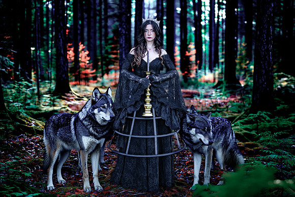 Rachael With Wolves 2048_DSC4055