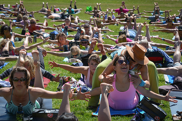 Yoga Rocks the Park