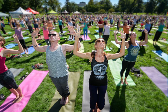 Yoga Rocks the Park